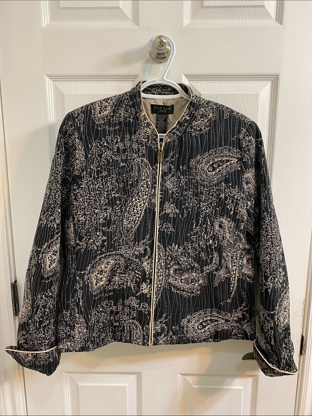 Silk Land Tan Paisley on Black Silk Stitched Full Zip Blazer Jacket Size XL Pet